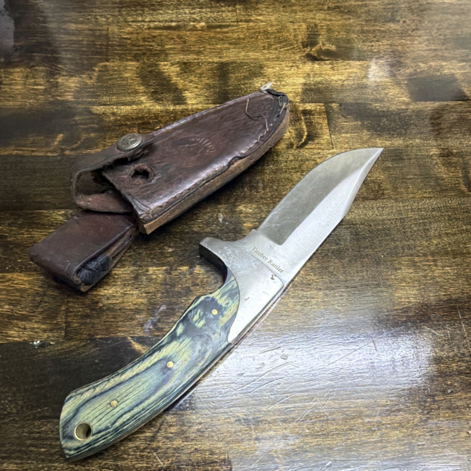 Timber Rattler Hunting Knife Surgical Steel Over 5in Clip Point Wood Sheath