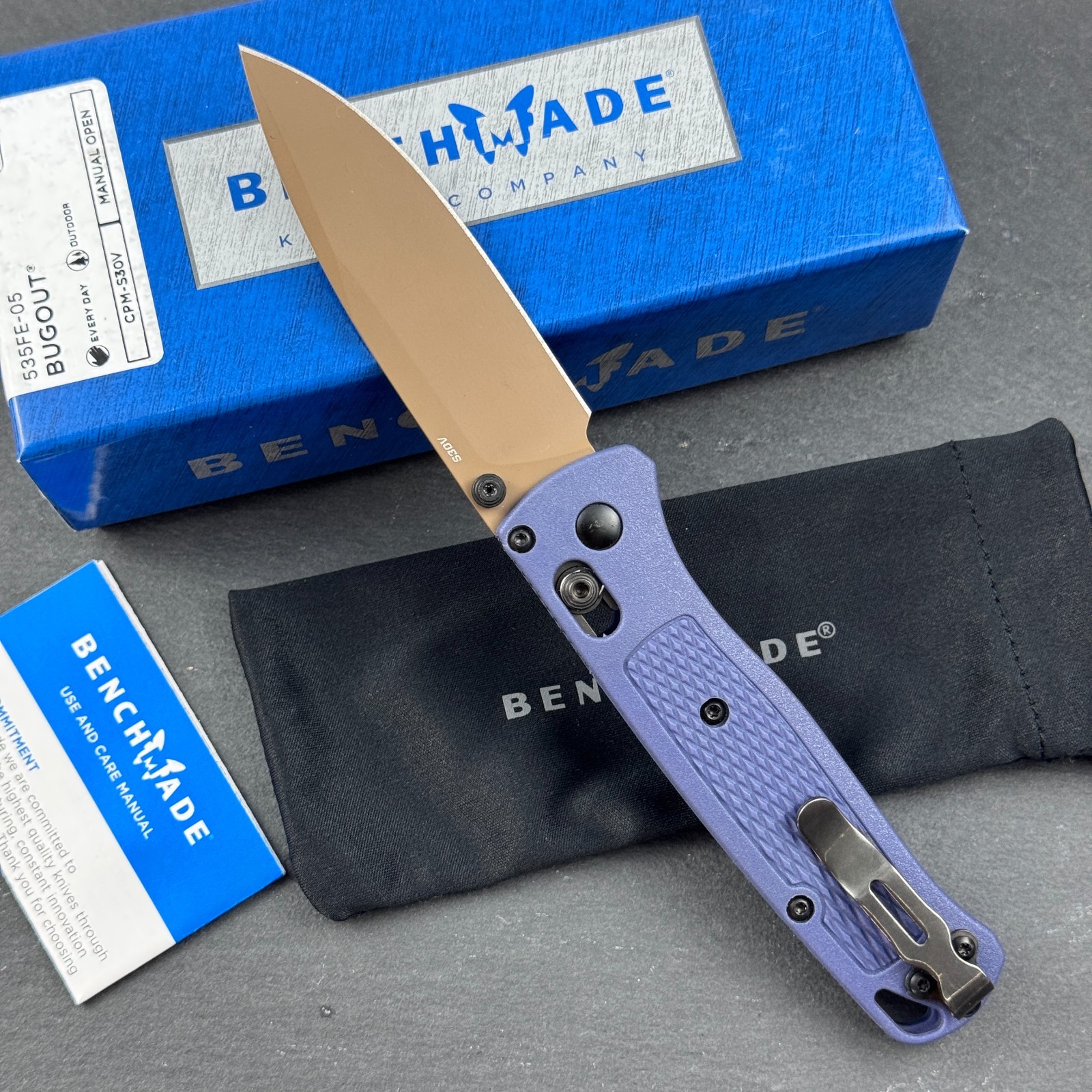 Benchmade Bugout 535FE-05 CPM-S30V Folding Knife Crater Blue Grivory Handle