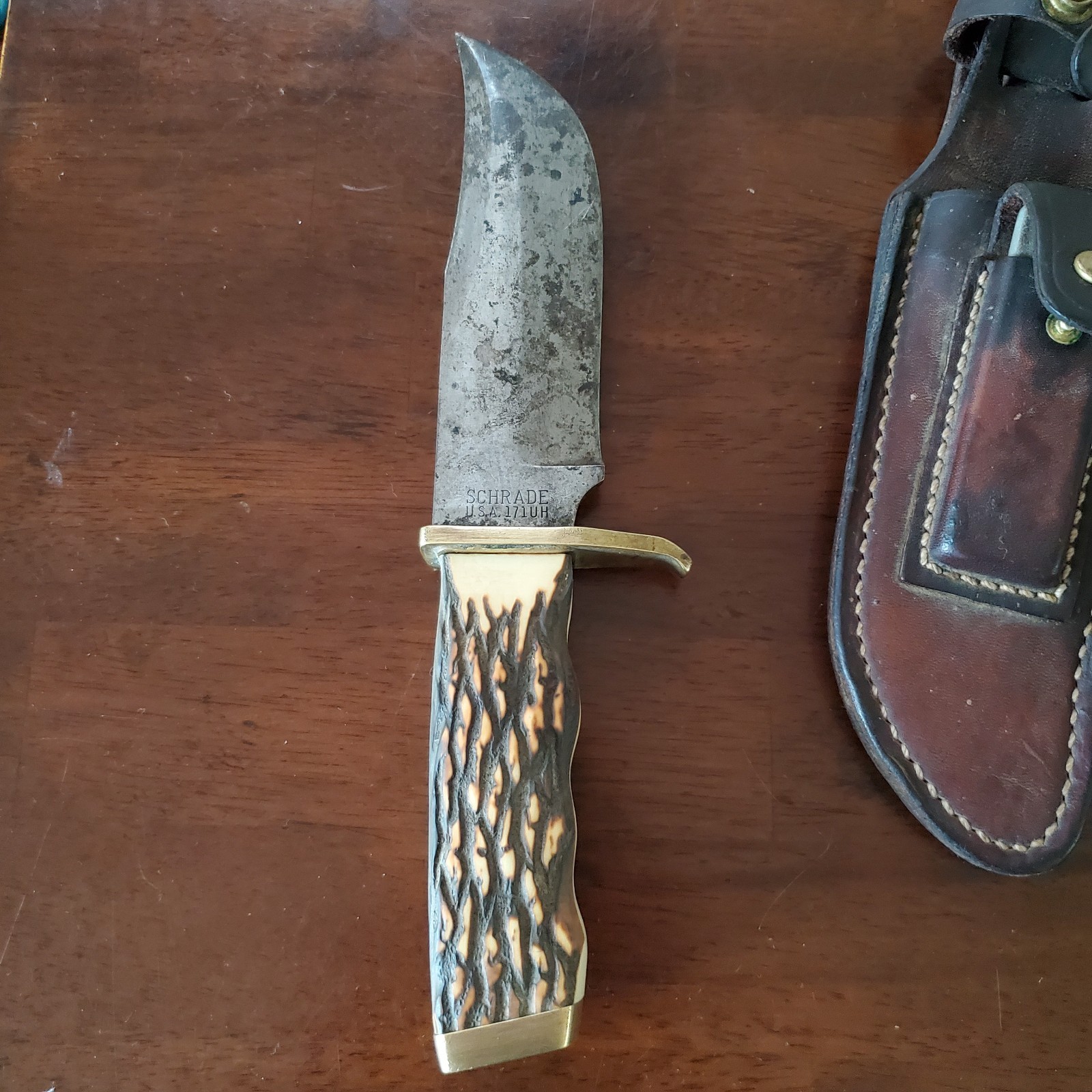 Schrade Fixed 5.5″ Blade Hunting Knife Stag Handle Leather Sheath 171UH
