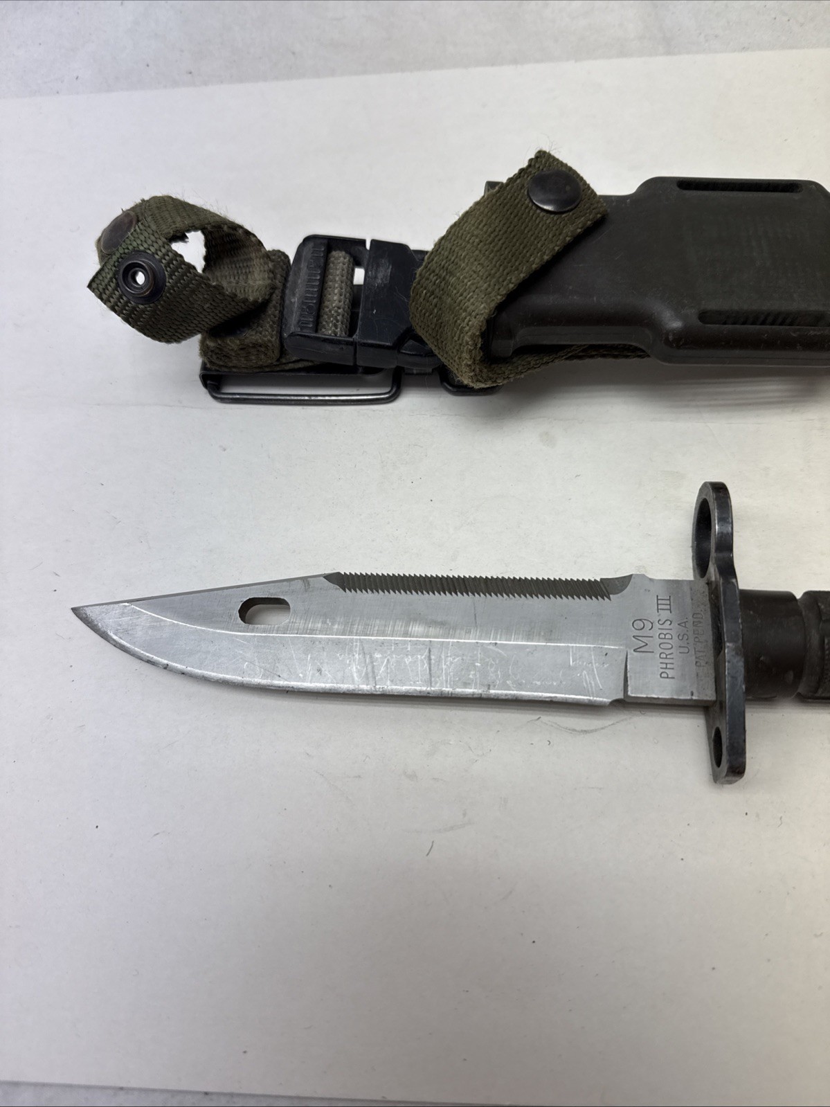 USGI M9 PHROBIS III Military Fixed Blade Knife Fuller B Grade Long Strap Pat Pen