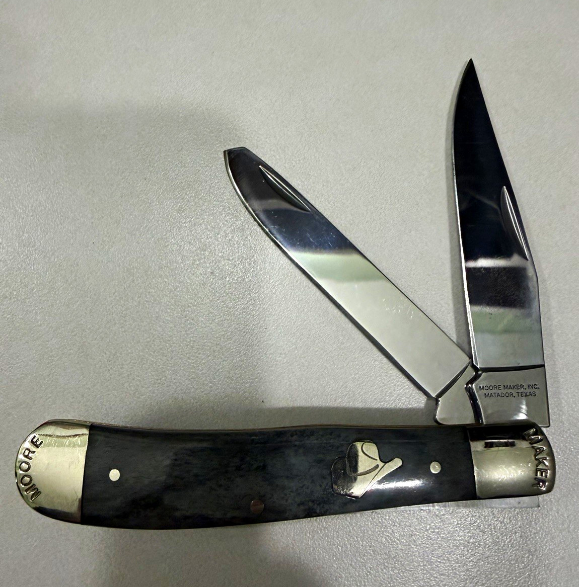 Moore Maker 5202 HAT 2023 Gray Bone Handle Trapper 2-Blade