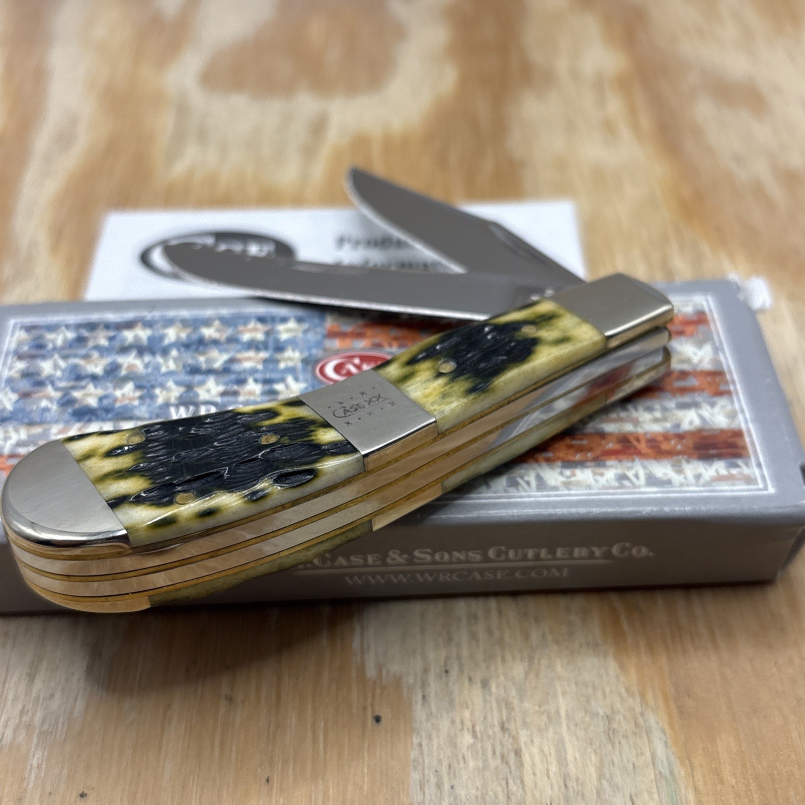 Case XX 2020 TB62110 Tony Bose Green Bone Cigar Band Saddlehorn Knife NIB