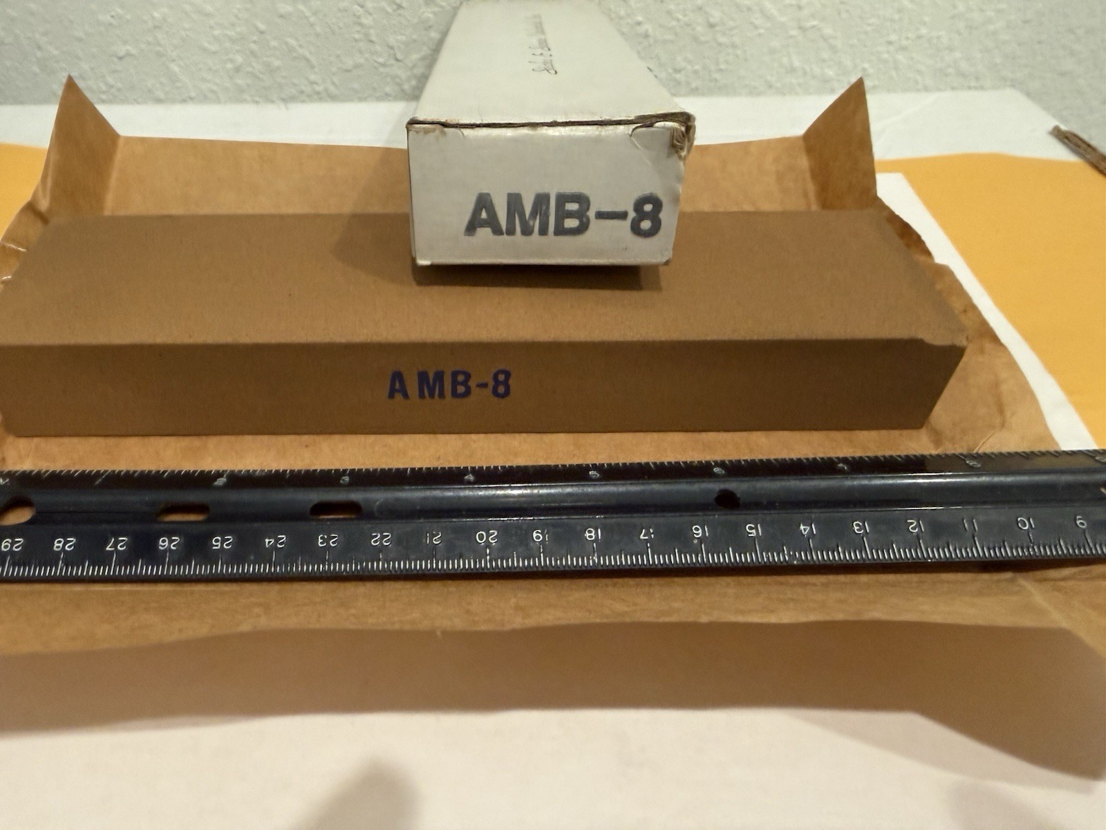 New Vintage Sticks & Stones AMB-8 India Stone, Medium, 8″ X 2″ X 1″