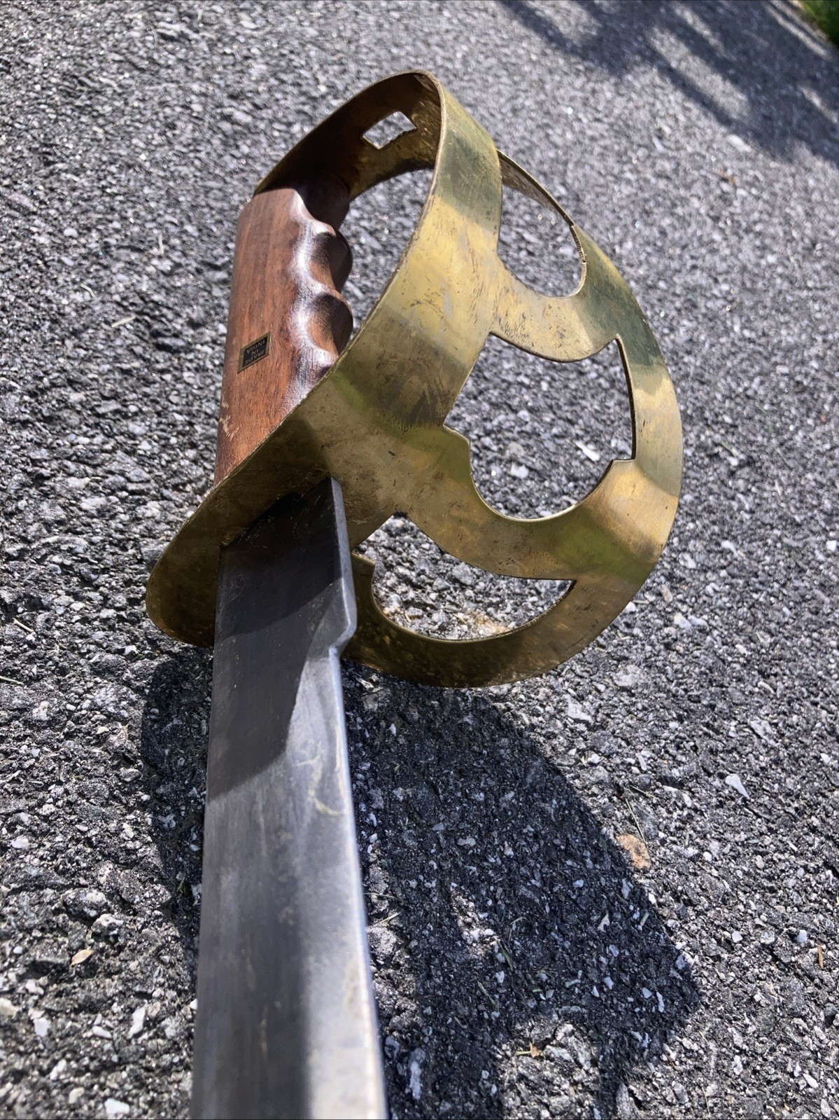 Decorative Cavalry Style Saber – Made in India – 31”in Sword
