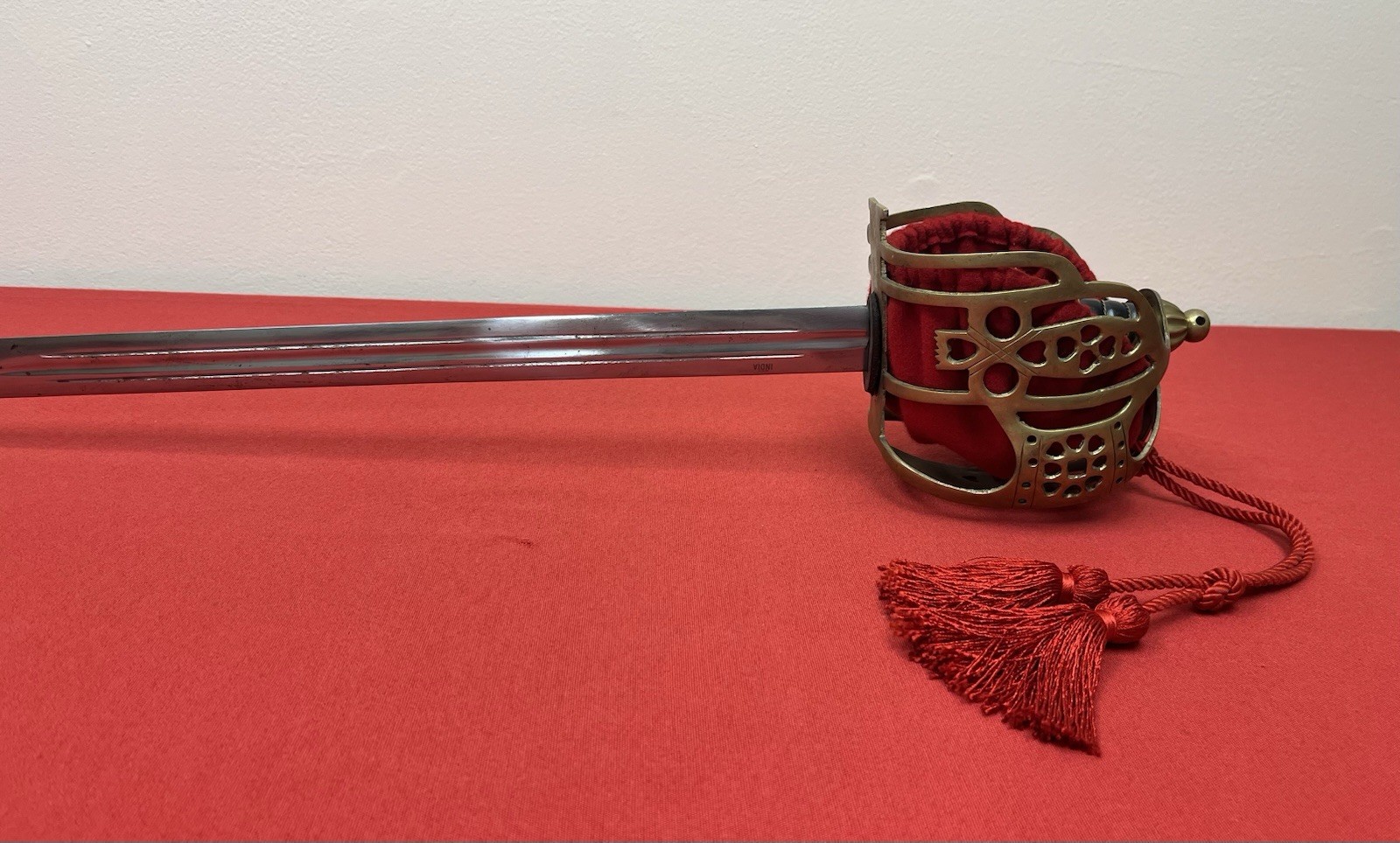 P1828 Scottish Basket-Hilted Claymore Broadsword (High-Grade) Reproduction