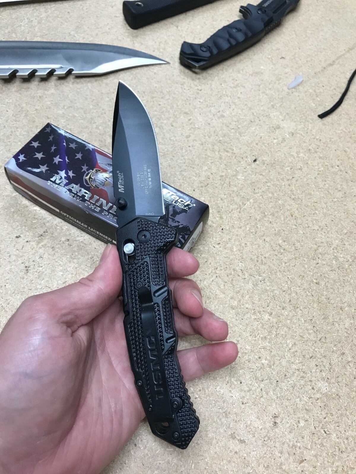 USMC MANUAL FOLDING KNIFE 8.75″ OAL M-1064BK INCLUDES STAMPLED POCKET CLIP