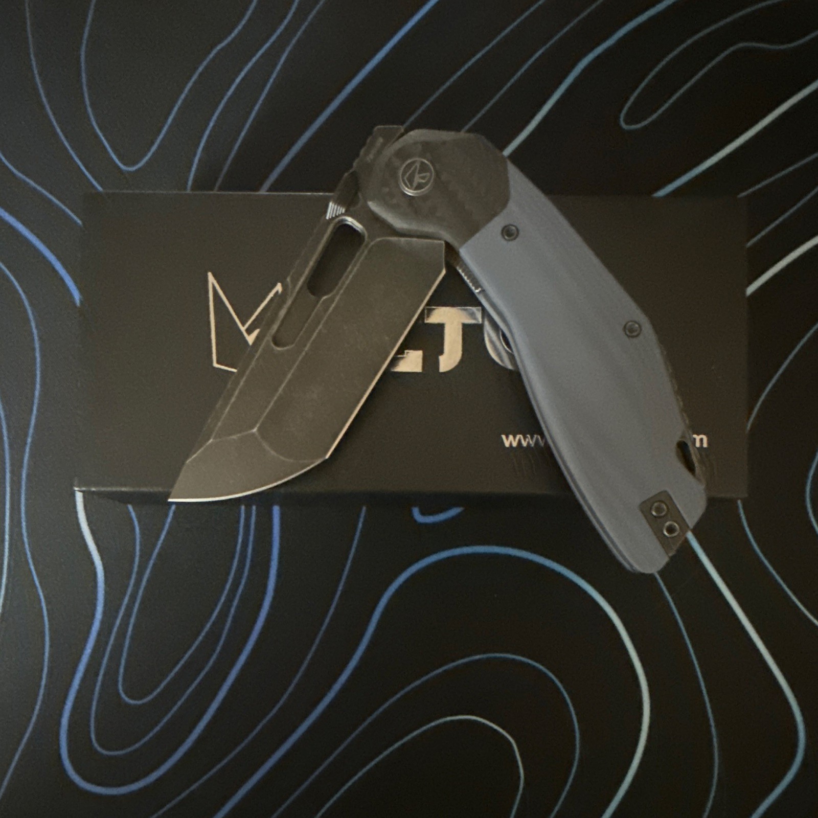 Ketuo Yakuza Liner Lock Front Flipper Knife 14C28N blade, blue G10 handle.
