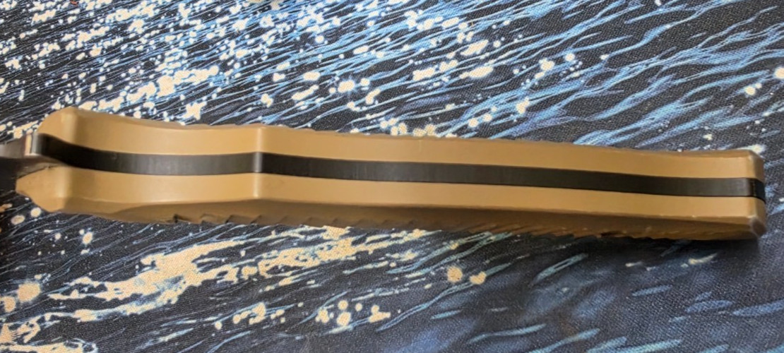 Benchmade 140BKSN Nimravus 4.5″ Blade, Coyote Aluminum Handles, Coyote Sheath