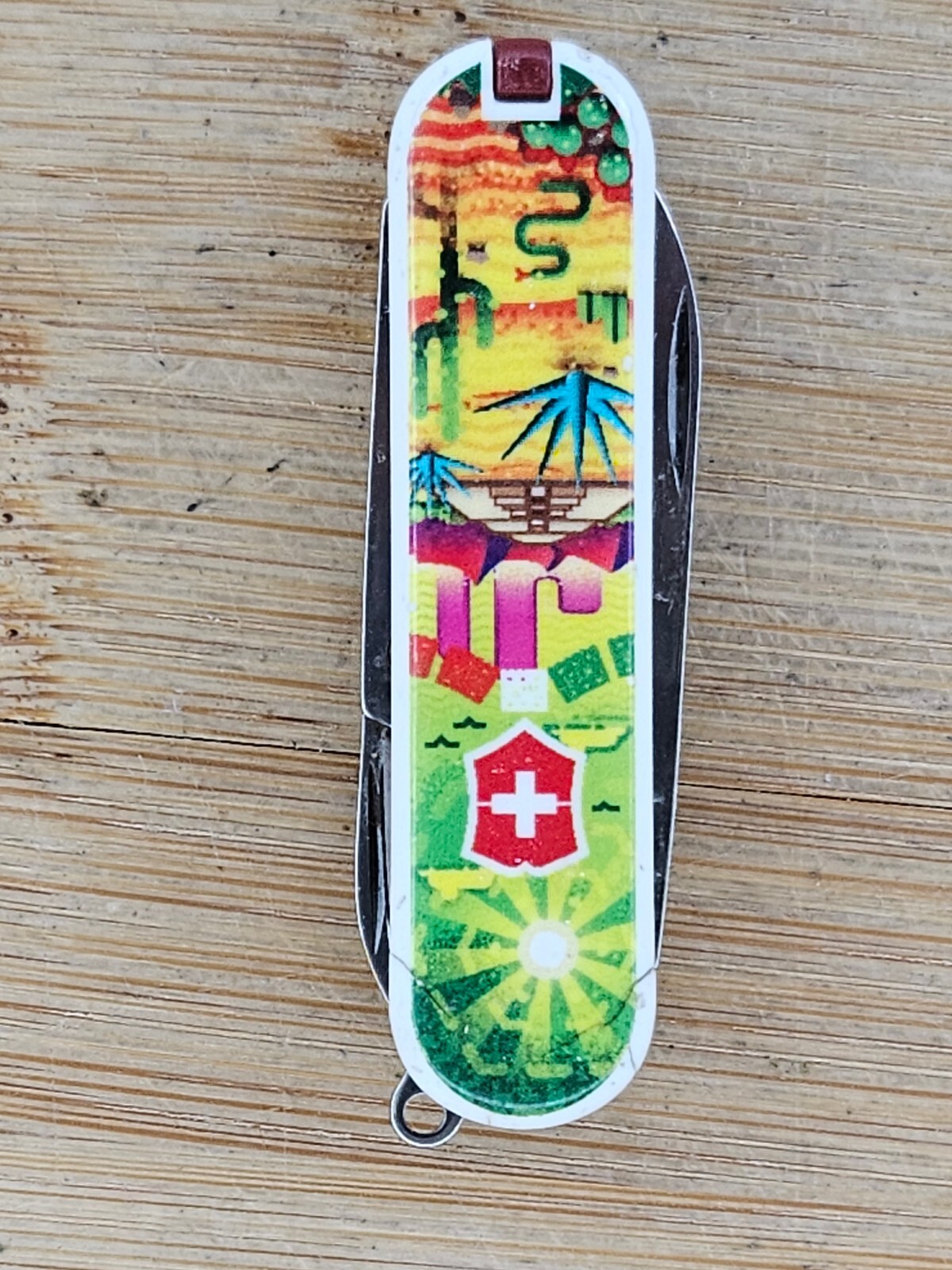 Victorinox Classic SD Mini Swiss Army Pocket Knife Assrtd Colors Pre-Owned 58mm