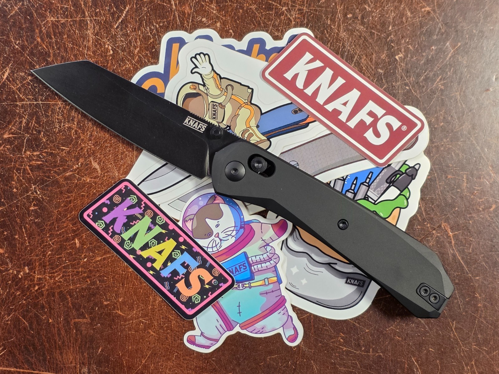 KNAFS Lander 2 – Black Aluminum Handle Axis Lock – Tanto Elmax Blade 00679