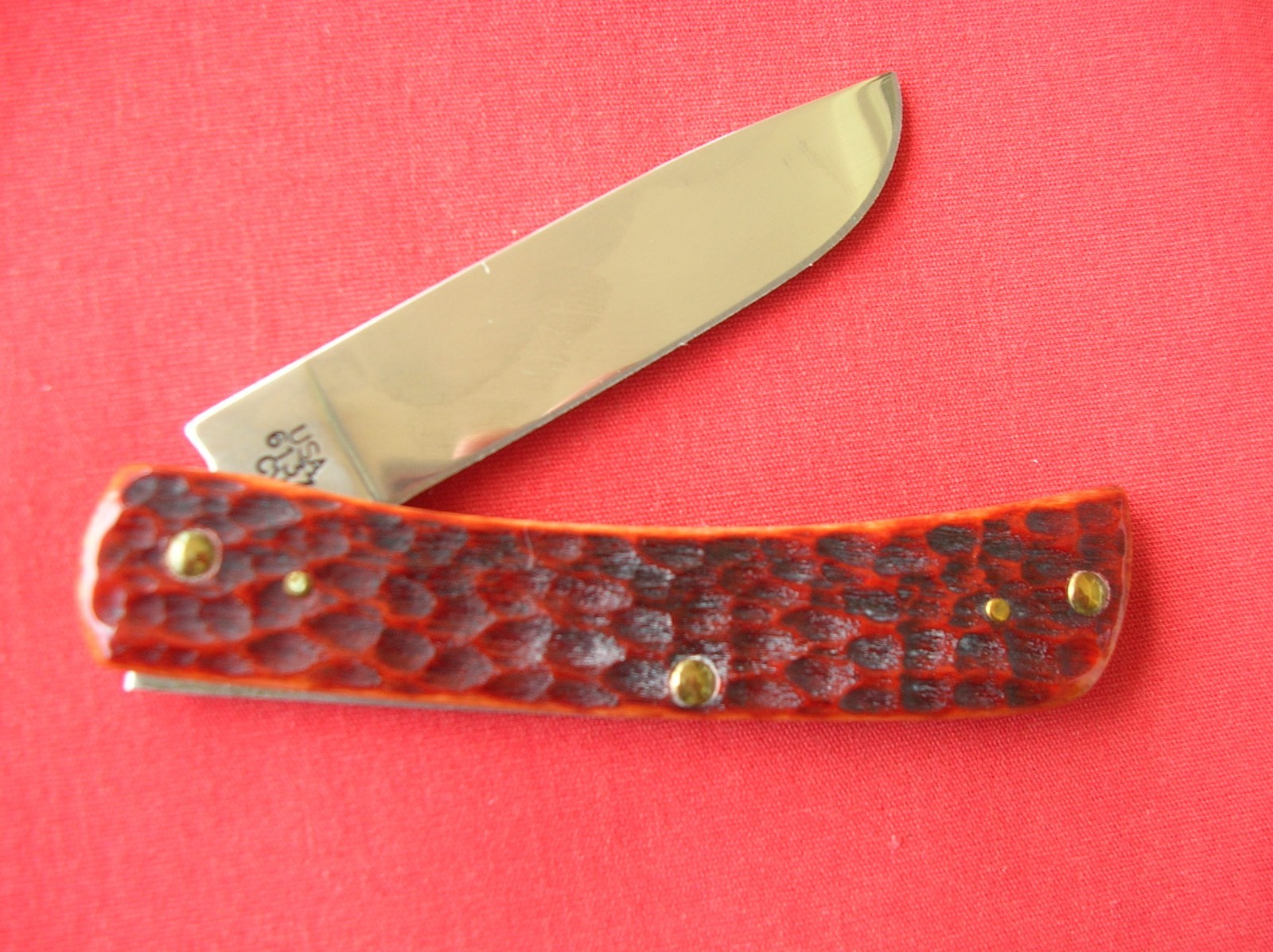 CASE XX SODBUSTER JR. CHESTNUT JIG BONE HANDLES 2018 KNIFE 1