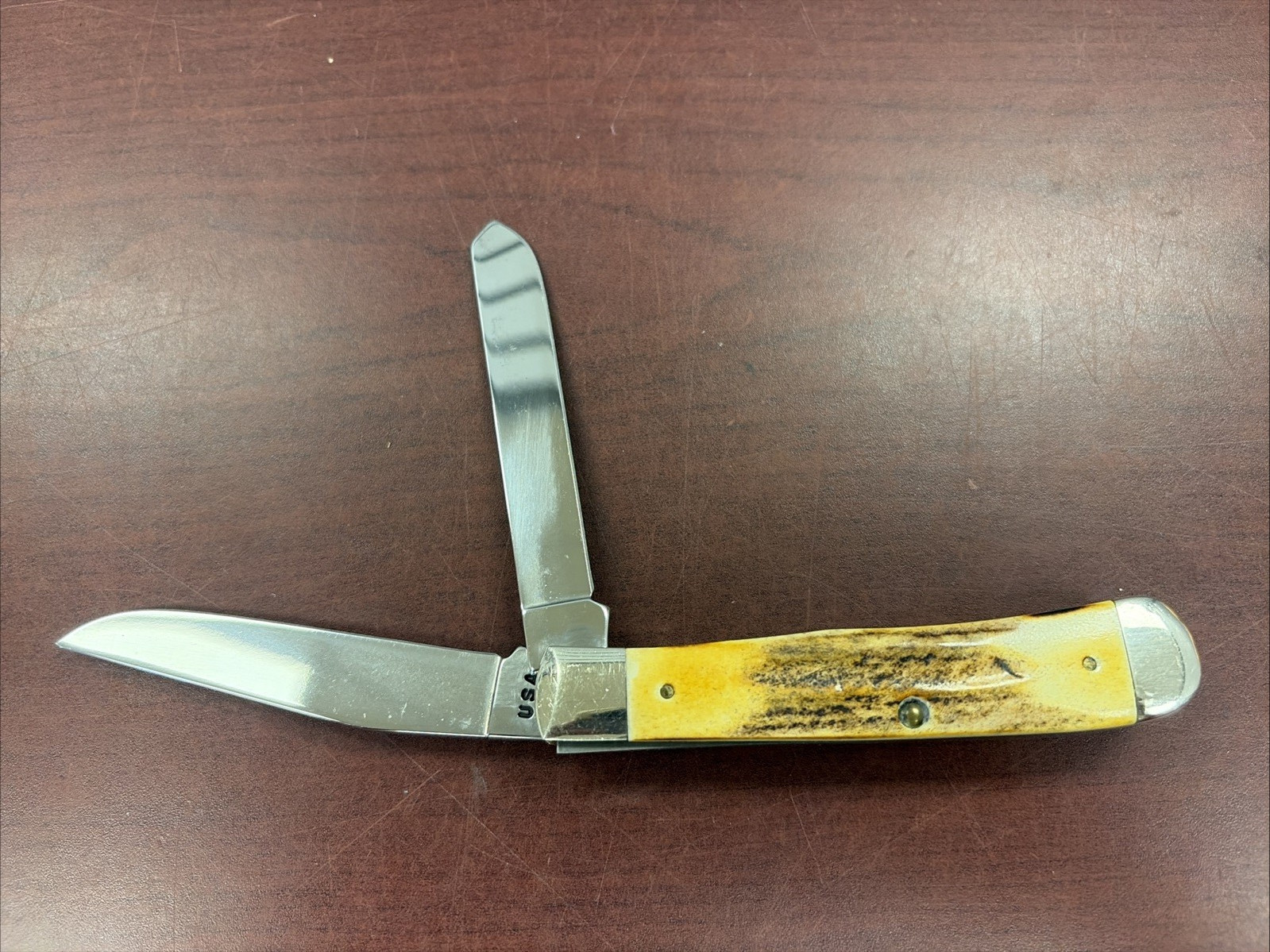 Case XX 5254 SS Trapper Knife With Stag Handle. Year 2000. Used Lightly.