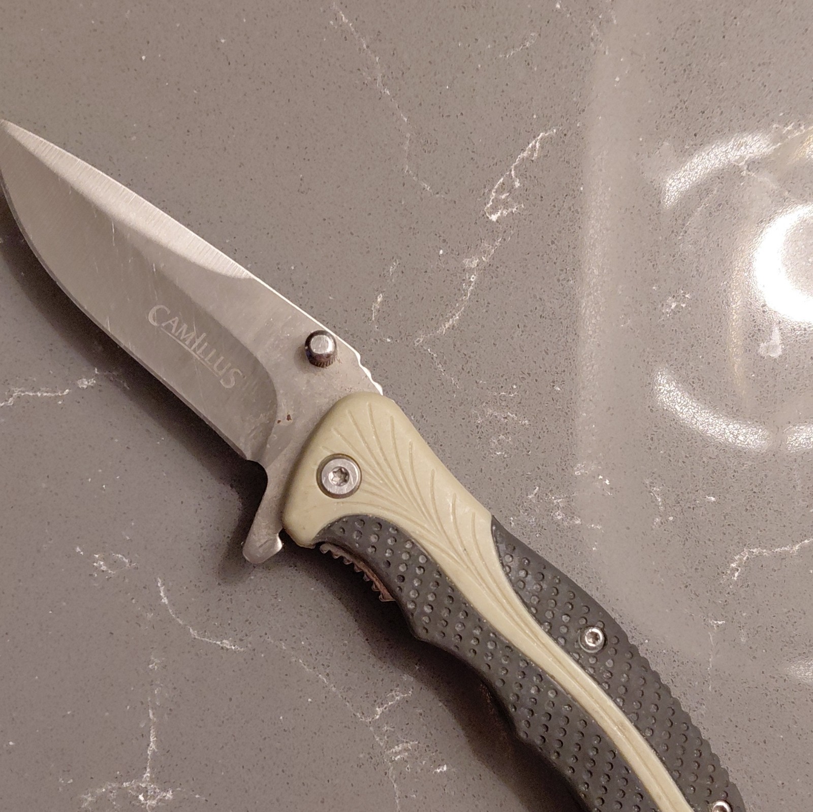 Camillus Folding Pocketknife 2.76-4in Drop Point Plain Edge Liner Black Tan