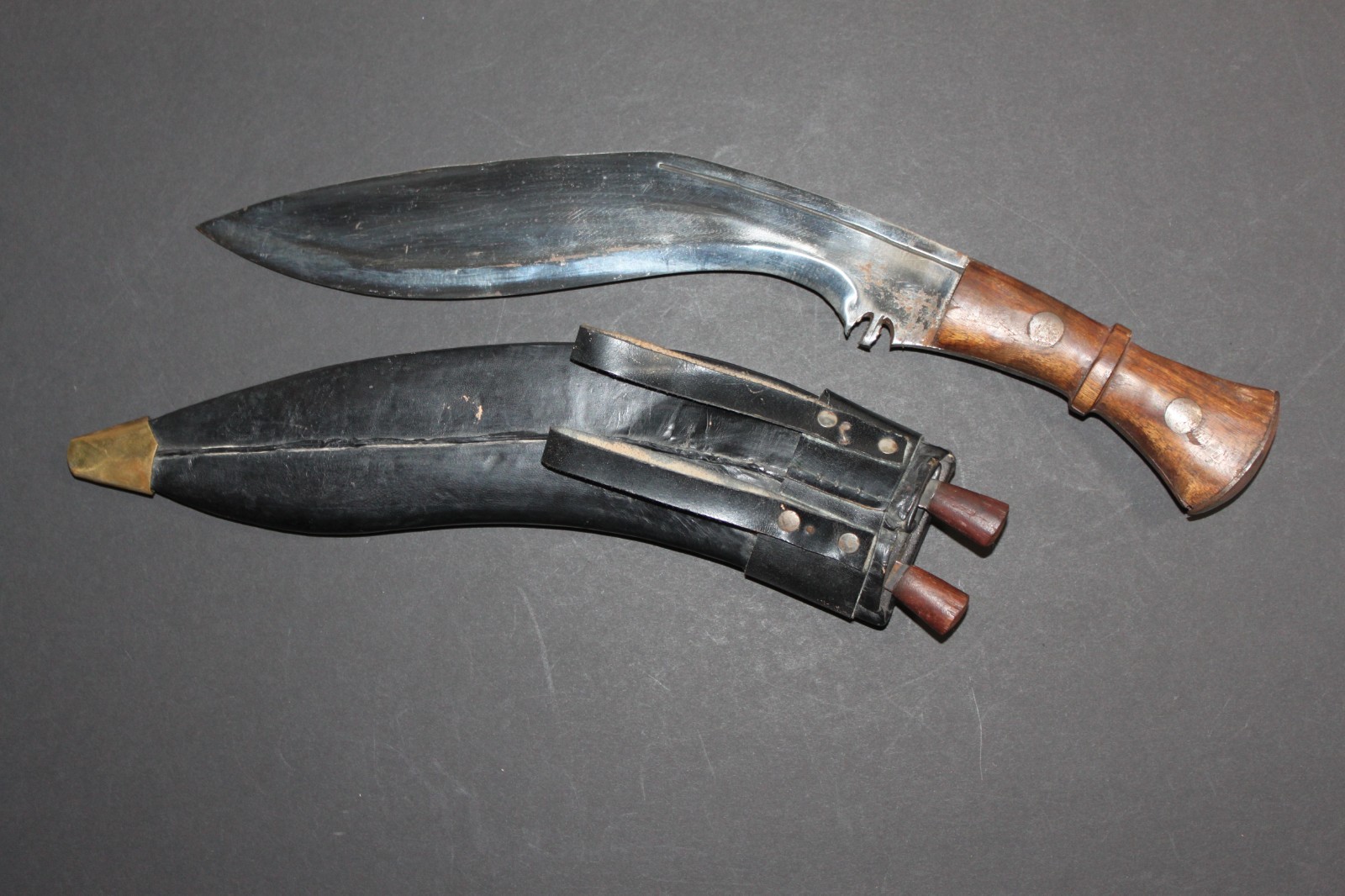 Vintage India Kukri Knife w/ Sheath & 2 Small Knives Full Tang Nepalese Gurkha