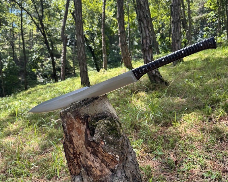 Custom Handmade Carbon Steel Blade Survival Machete Sword Hunting Sword Camping
