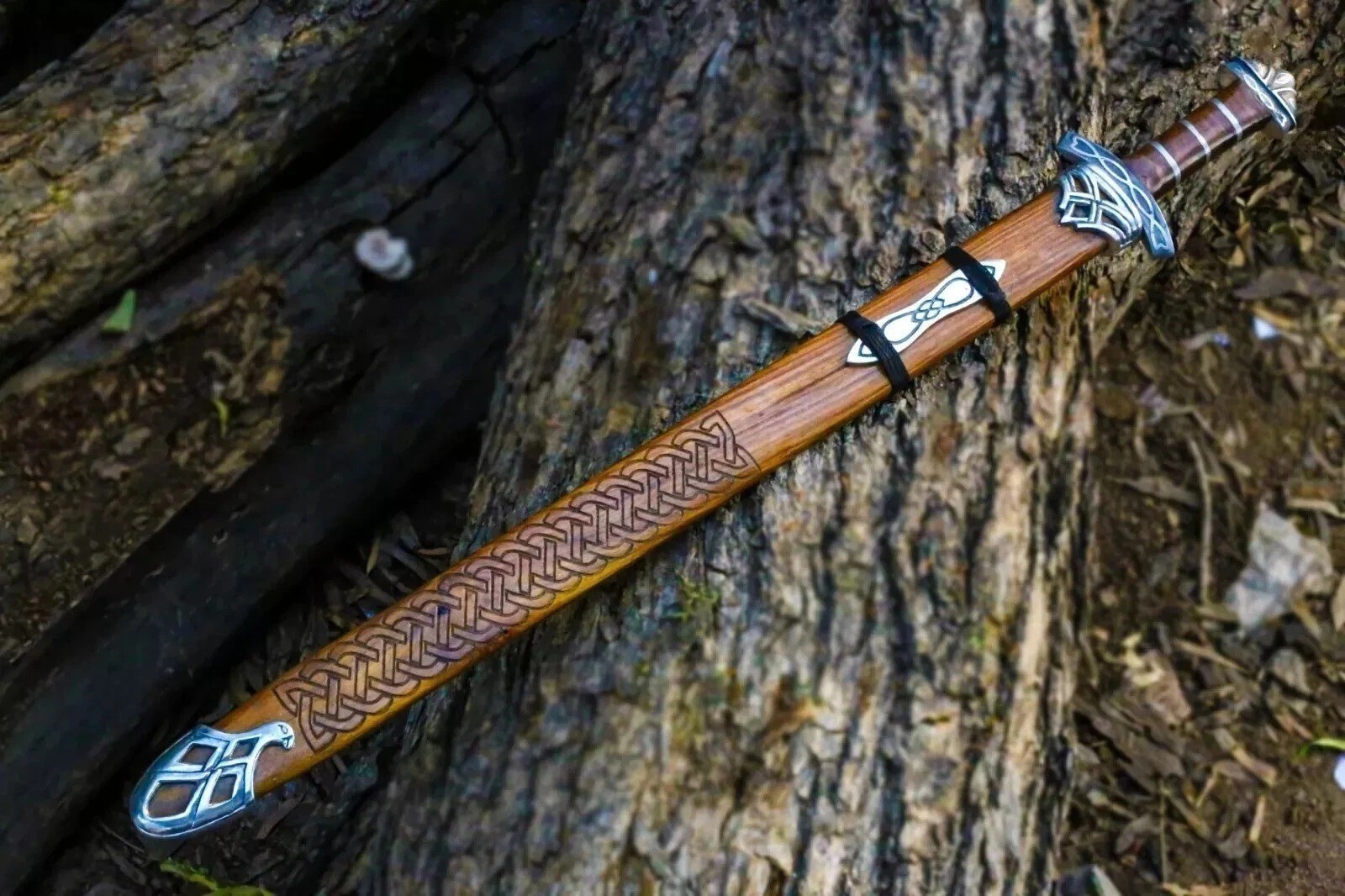 Hand Forged Damascus steel Viking Sword Sharp / Battle Ready Medieval Sword