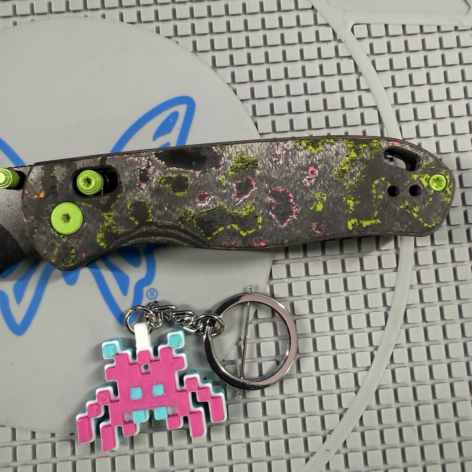 Kizer Drop Bear “Redacted” Blade City Exclusive 80’s Camo Carbon 1 Of 200 L.E