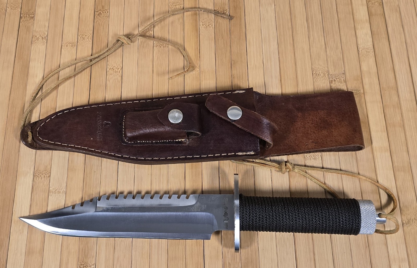 SURVIVAL INN, tactical Rambo style military survival knife with kit and sheath