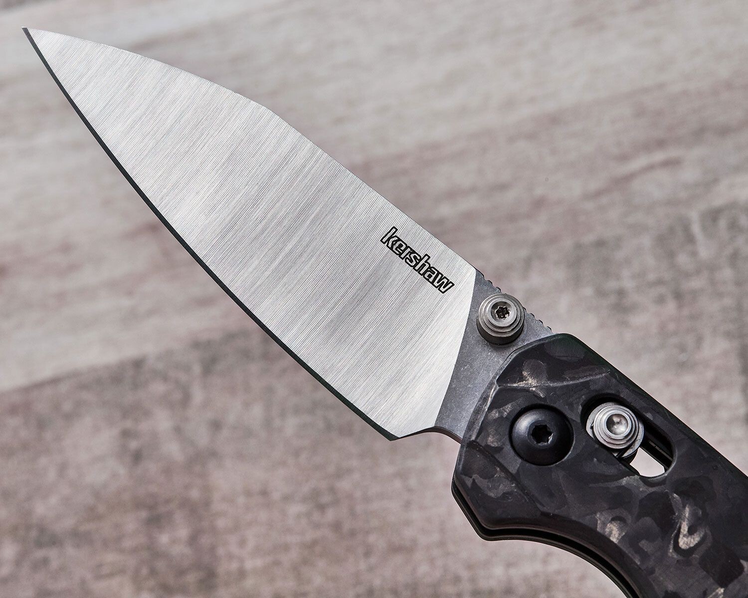 Kershaw Bel Air 6105CF MAGNACUT Reverse Tanto Axis Lock Carbon Fiber Handles