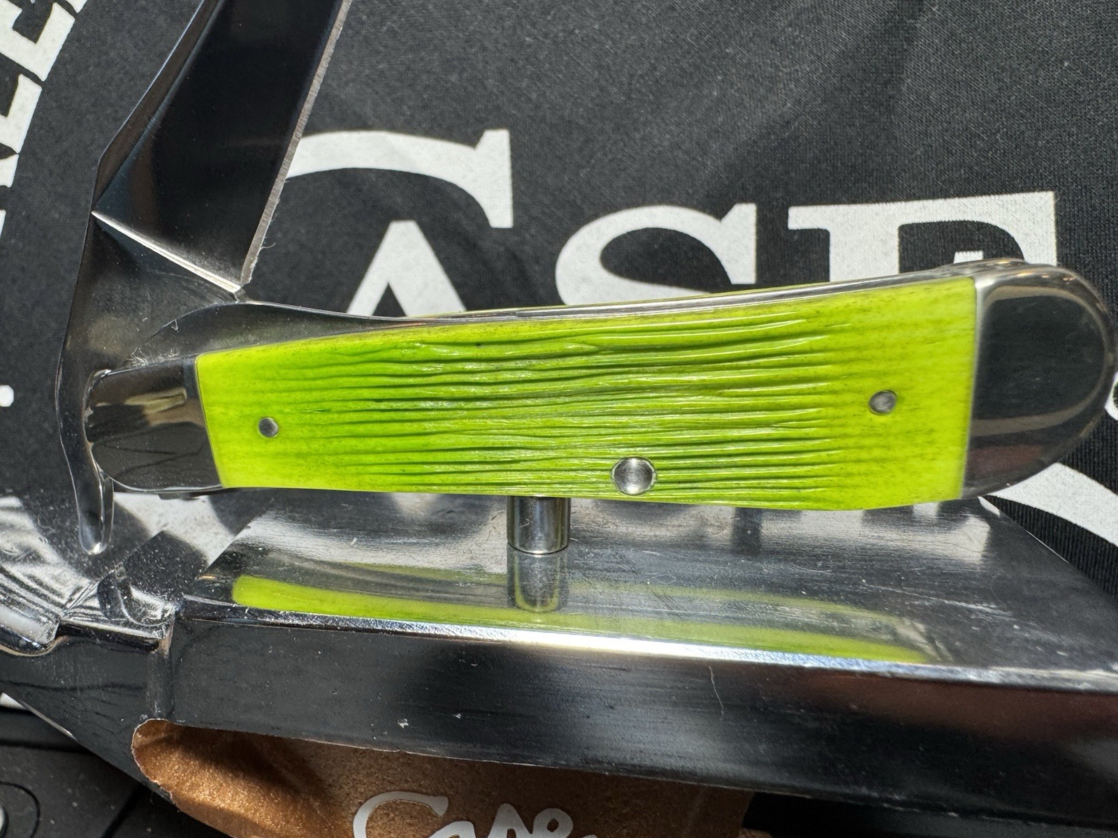 🔥Case XX Lime Green Bone Barnboard Jig Russlock No. 61043 NIB 2024
