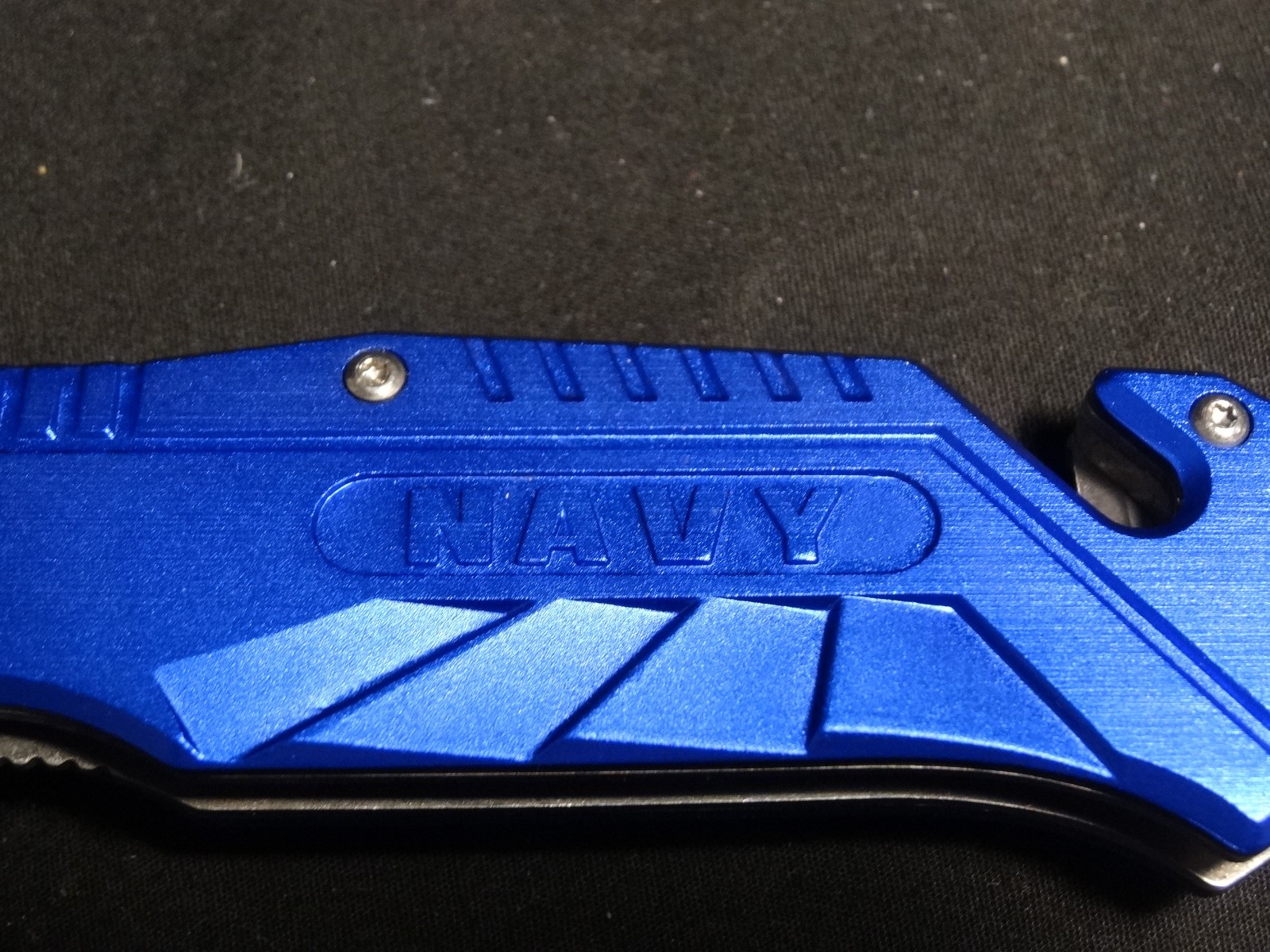 United States Navy Seal YC-501N Tactical Folding Knife With Dog Tag