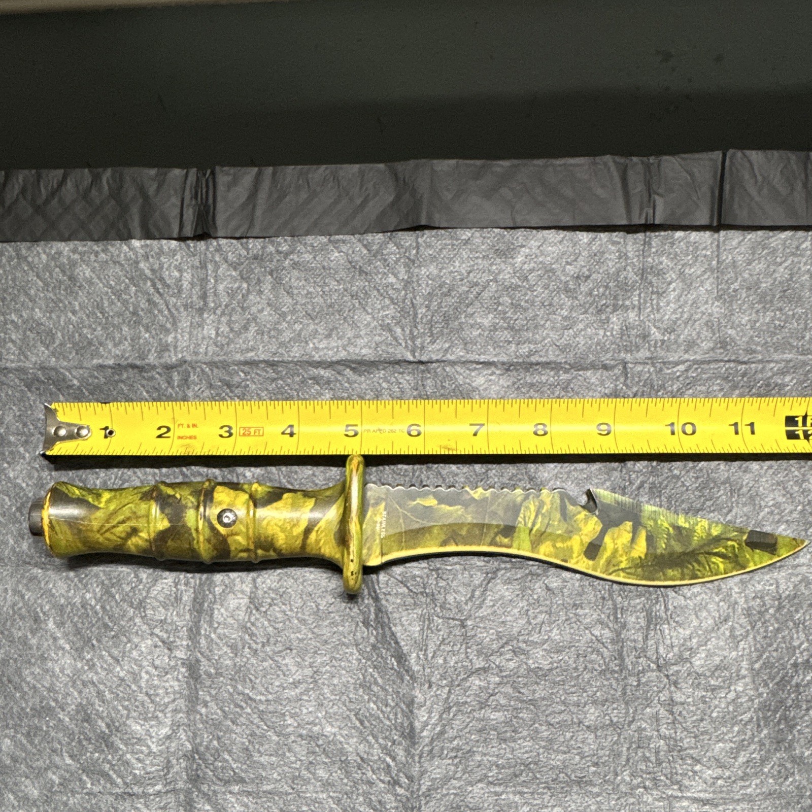 Camo Fixed Blade Hunting Knife Clip Point Plain Edge w/ Sheath 4.1-5in