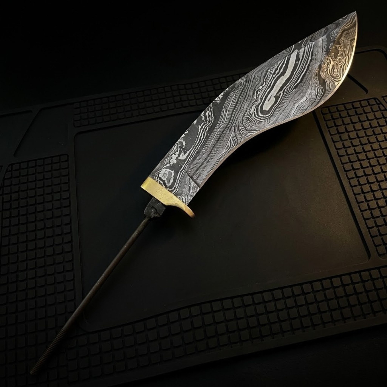 Damascus Tracker Knife Blank – Hand Forged DIY Survival Blade – Brass Guard 2026