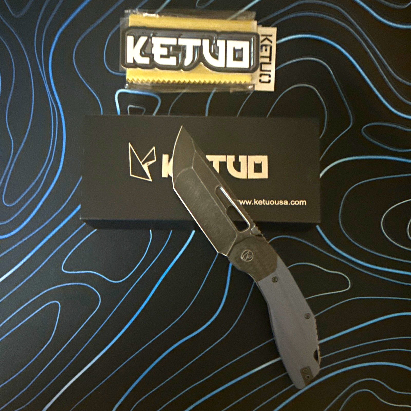Ketuo Yakuza Liner Lock Front Flipper Knife 14C28N blade, blue G10 handle.