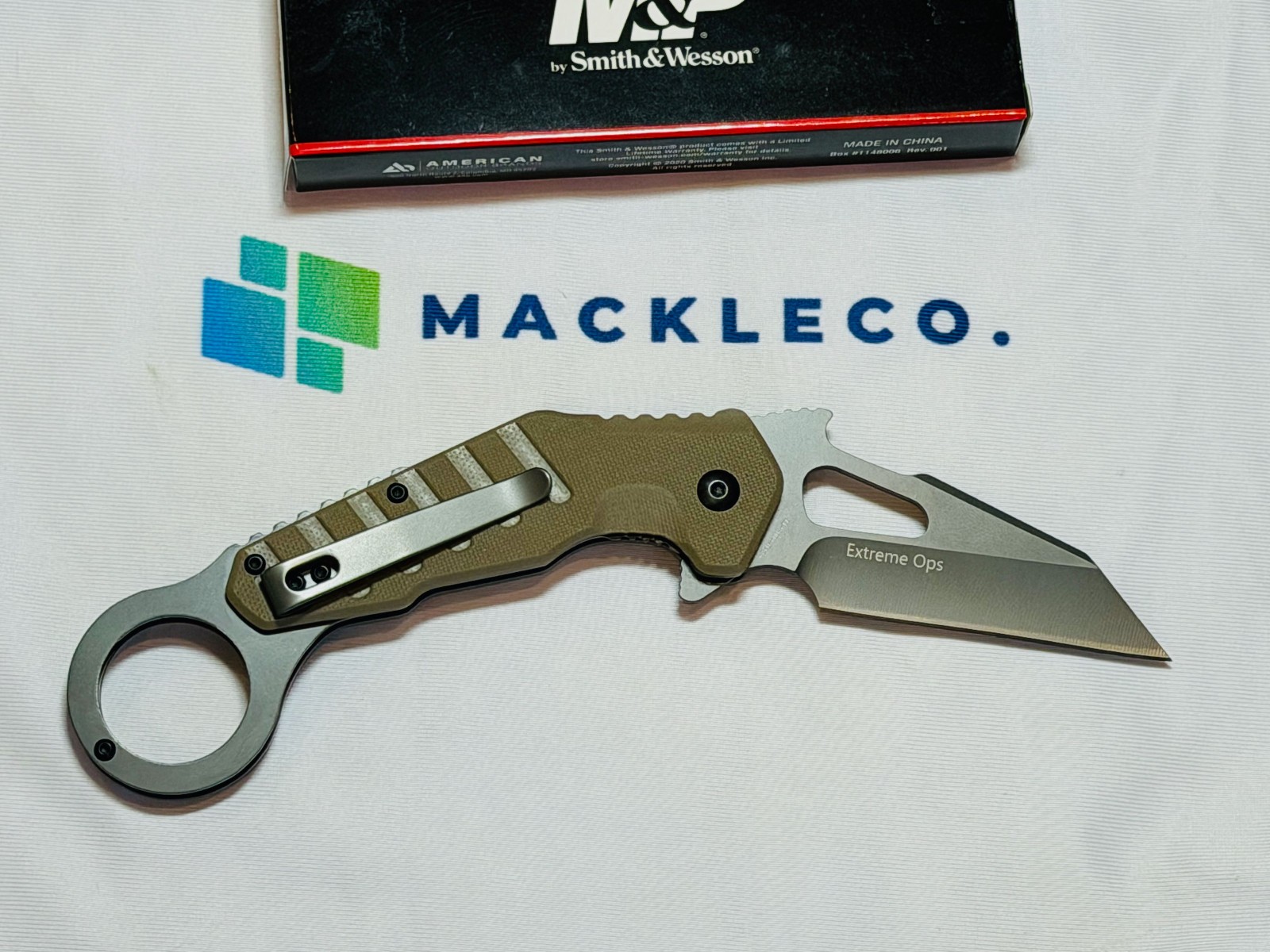 Smith & Wesson M&P Extreme Ops Karambit Tanto Blade G10 FDE Folder Knife 1147102