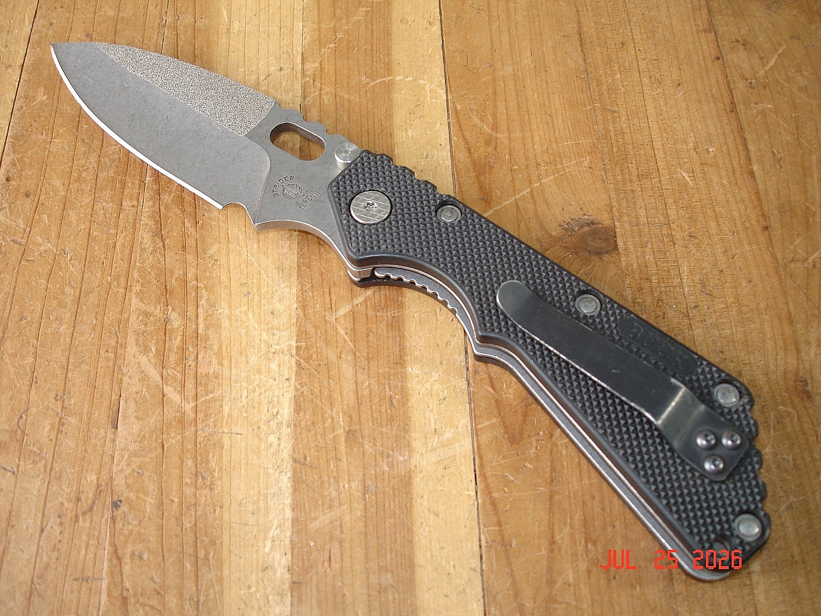 2003 BUCK KNIFE 882 889 STRIDER BOS ATS-34 STEEL BLADE SB.4 BLACK PLASTIC HANDLE