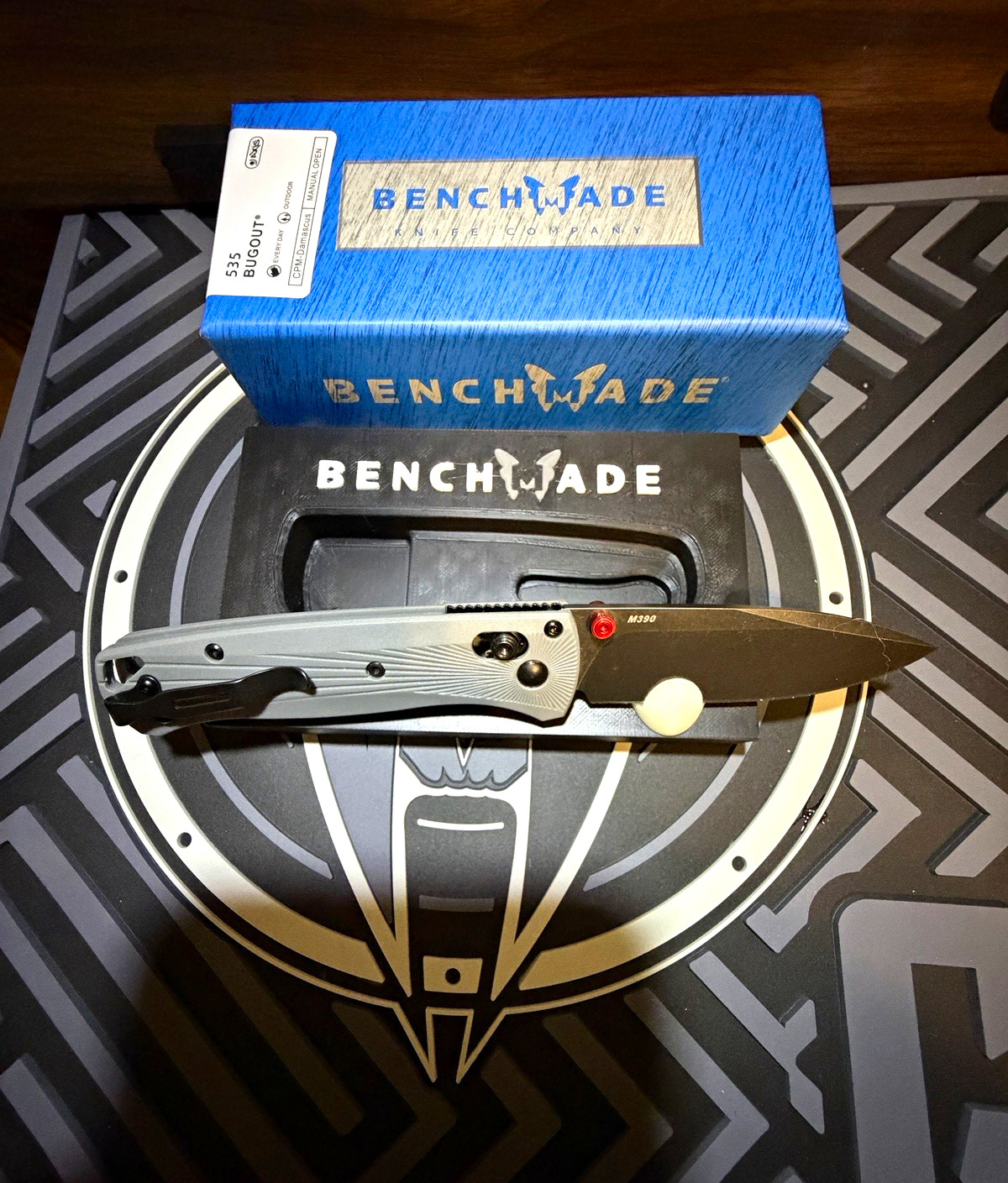 Benchmade Bugout 535 Gray Aluminum Pocketknife Damascus Drop Point Plain Axis