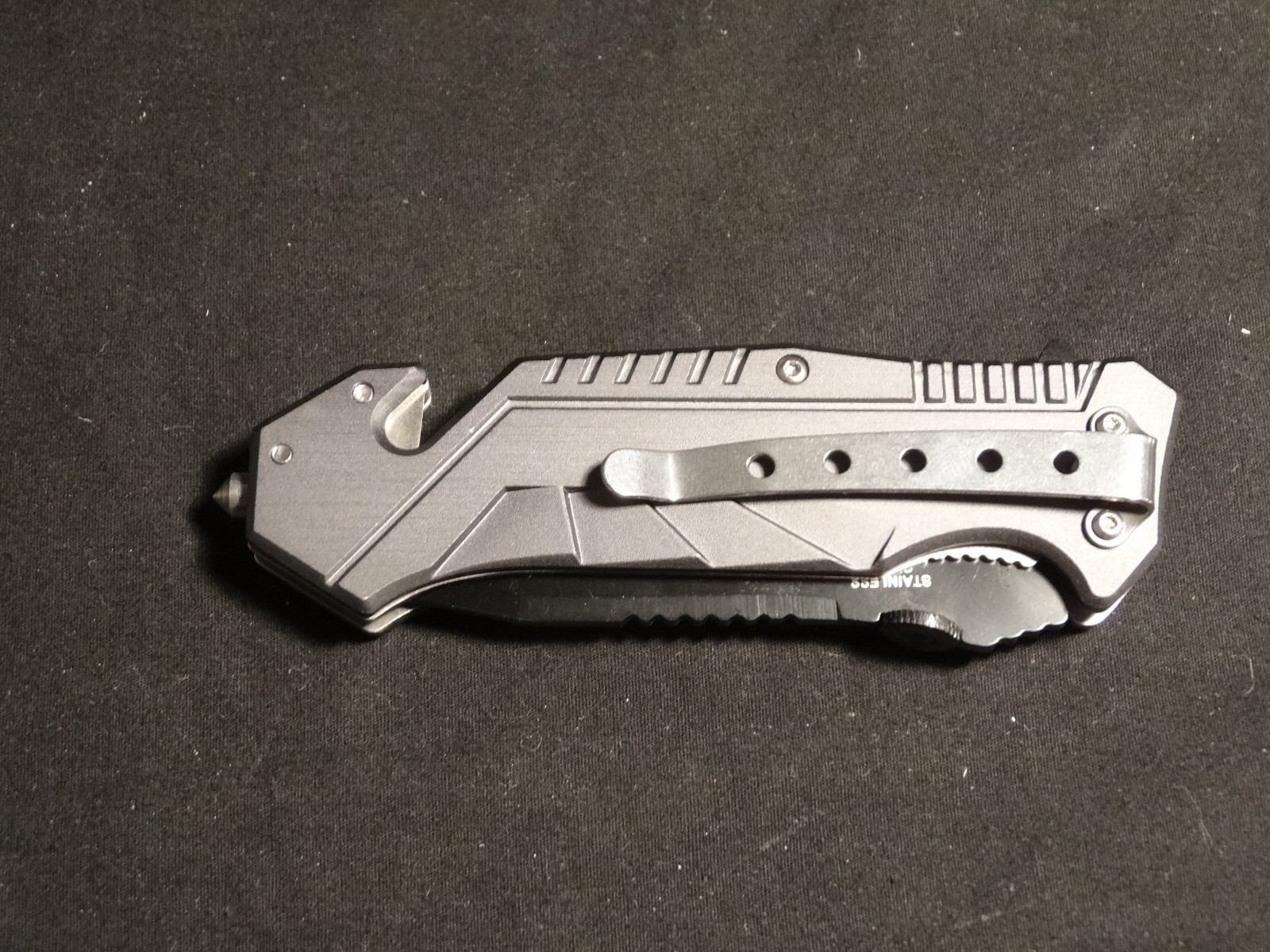 United States Air Force YC-501AF Tactical Folding Knife With Dog Tag