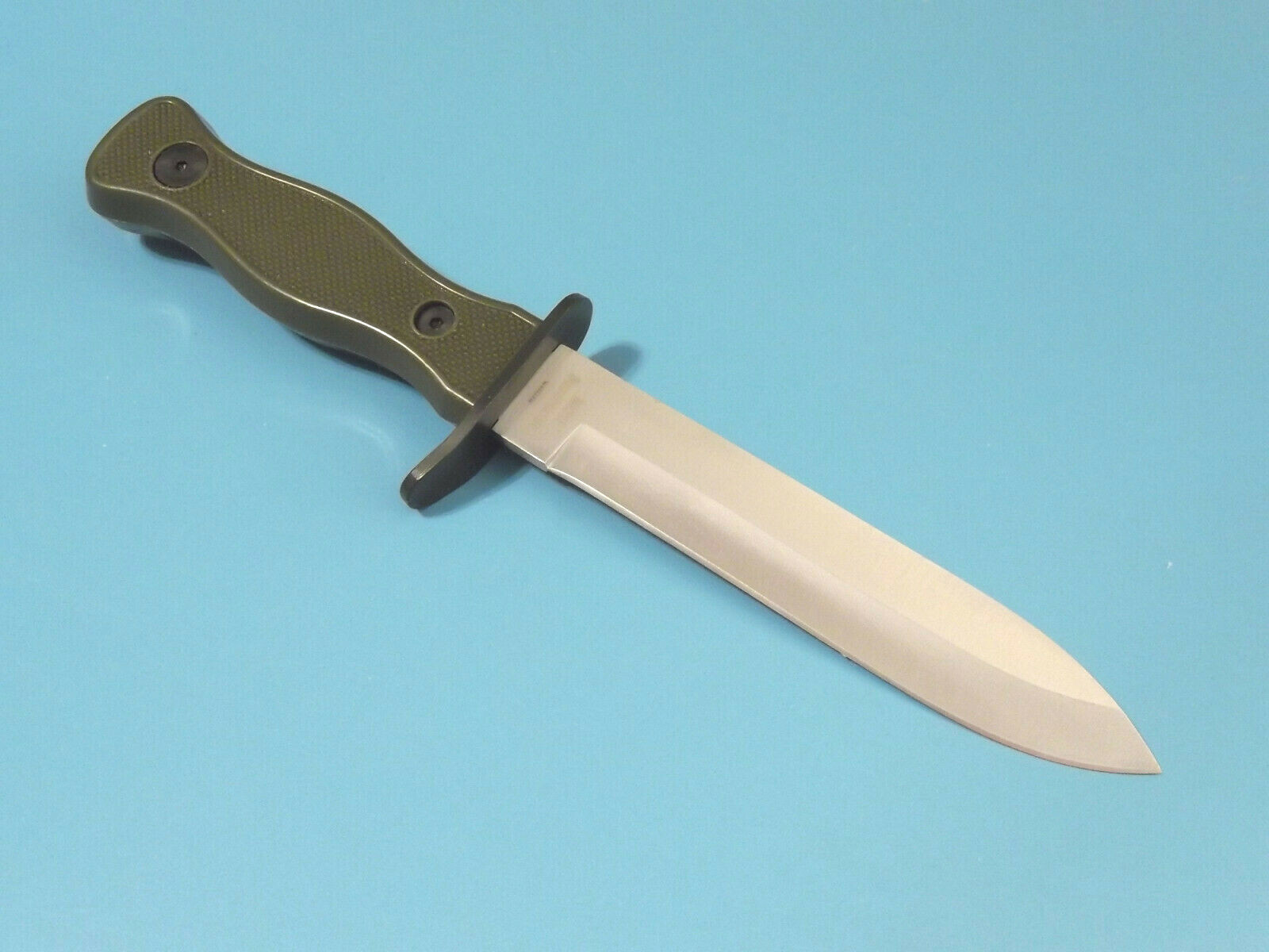 Bundeswehr MI211 OD Military Combat fixed blade field knife 10 3/8″ overall NEW!