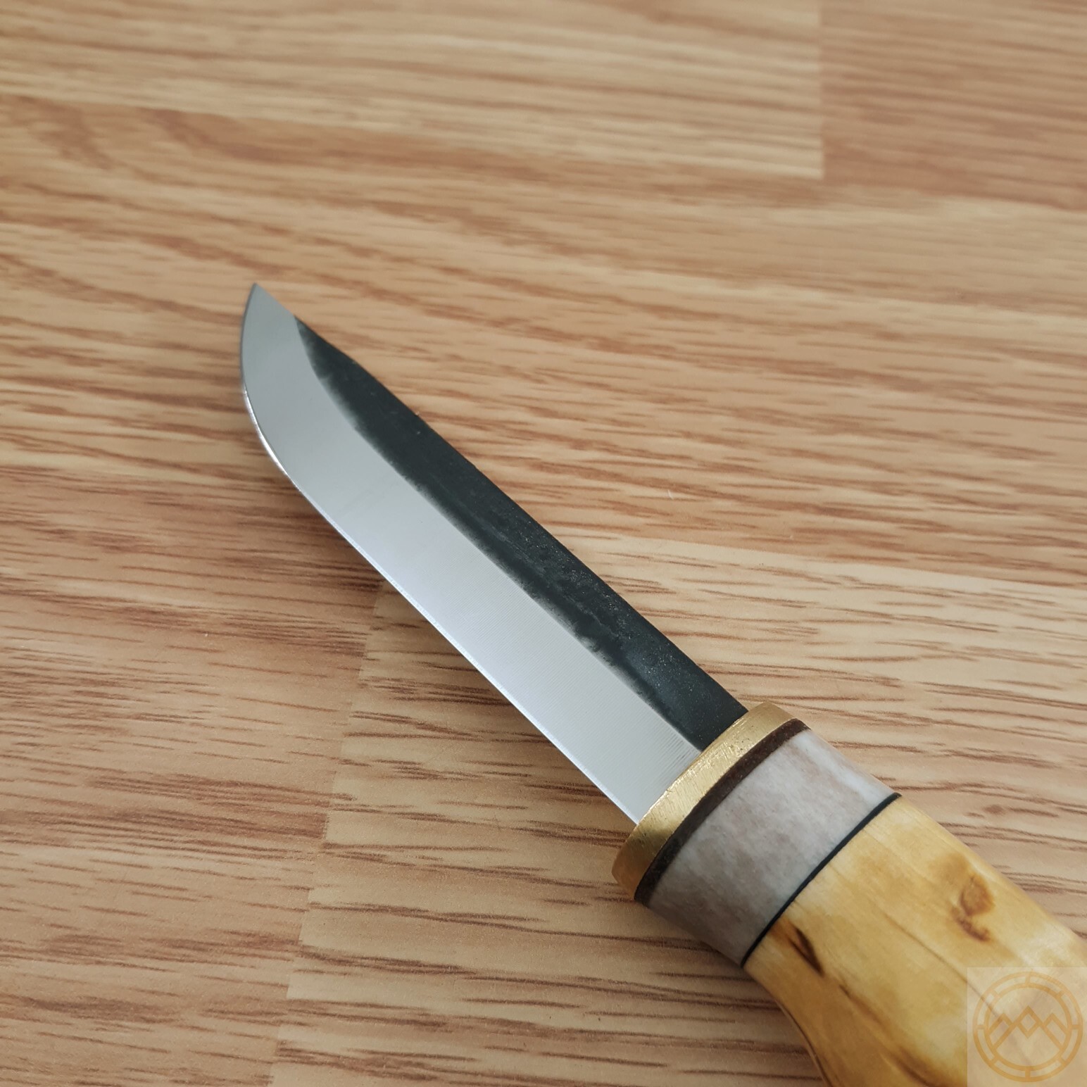 Wood Jewel Vuolu Fixed Knife 3.25″ Carbon Steel Blade Curly Birch/Horn Handle