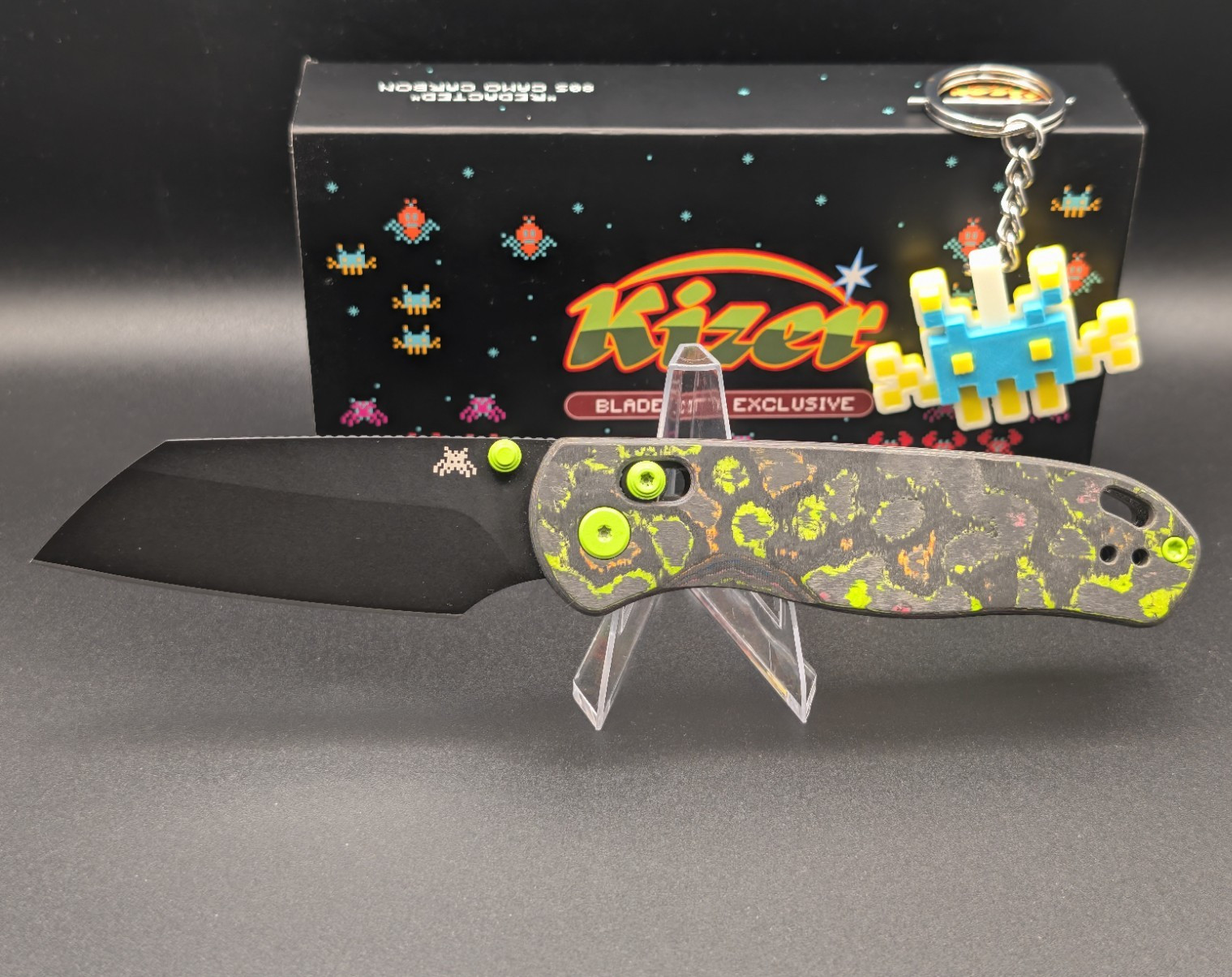 Kizer Drop Bear «Redacted» Blade City Exclusive – S45VN Blade, 80s Camo Carbon