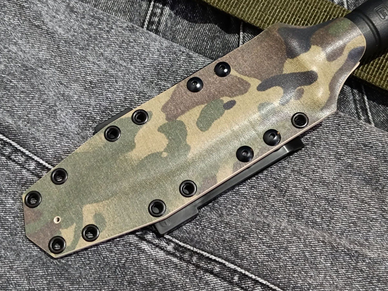 Multicam kydex sheath for Glock 78/81 knife. Only the sheath. Sheath with mount