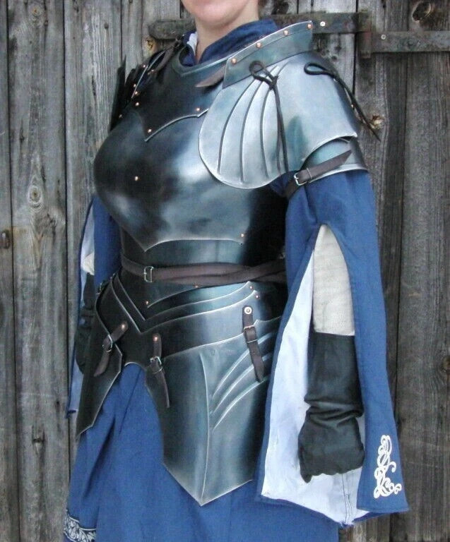 Armor Steel Medieval Half Body Dark Lady Plate Armor Suit Cuirass