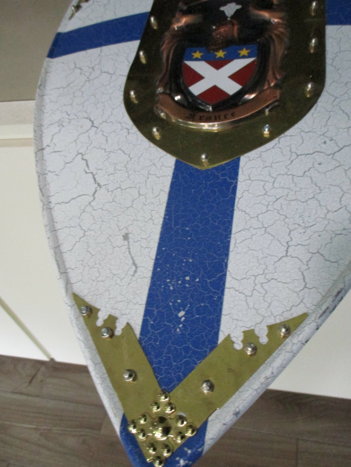 JULIEN FRANCE FIGHTING PROTECTIVE BATTLE ARMOR SHIELD COAT OF ARMS 20 X 28 »