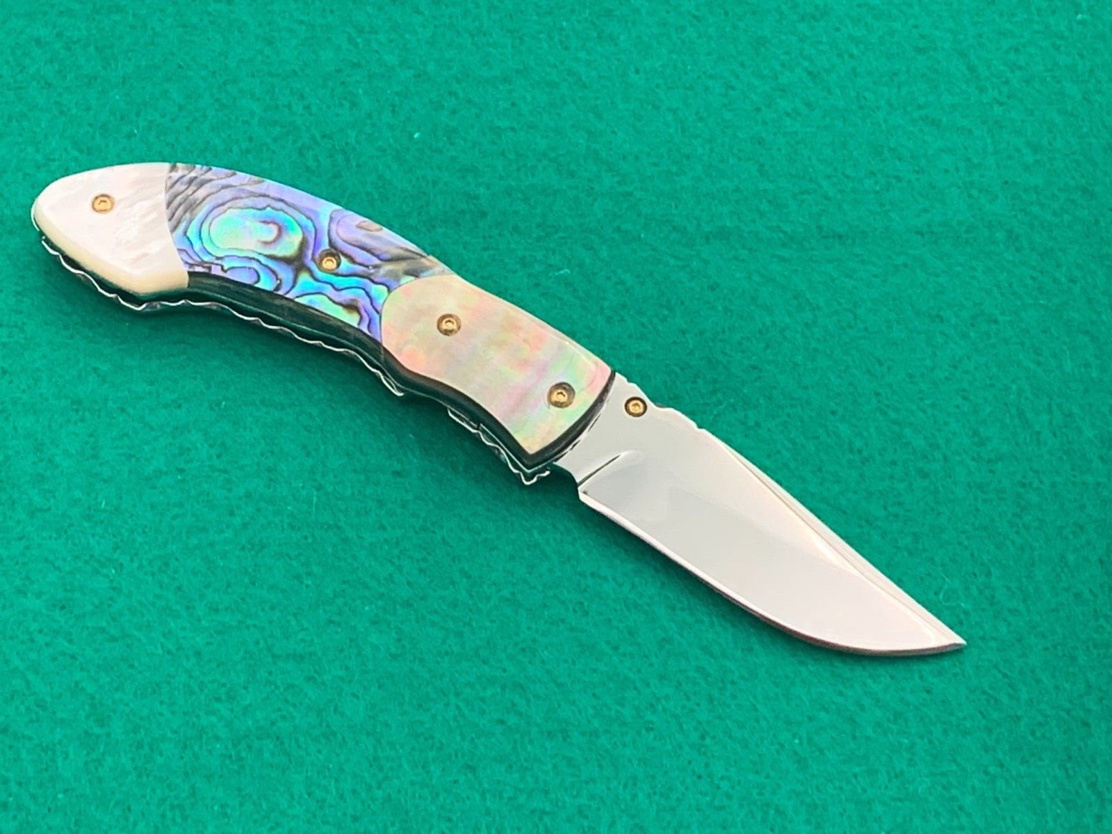 CUSTOM TAWEESAK KNIFE MOTHER OF PEARL / NONE BETTER MUSEUM QUALITY w/ CASE