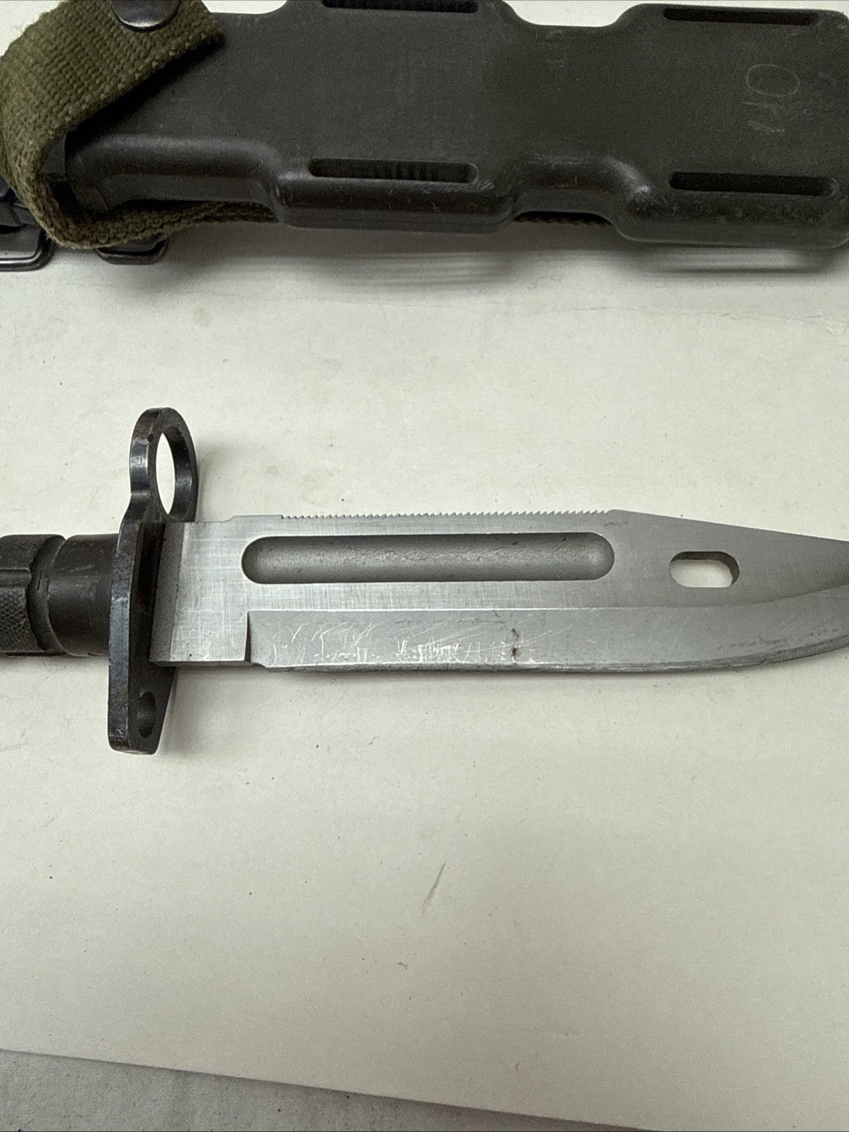 USGI M9 PHROBIS III Military Fixed Blade Knife Fuller B Grade Long Strap Pat Pen