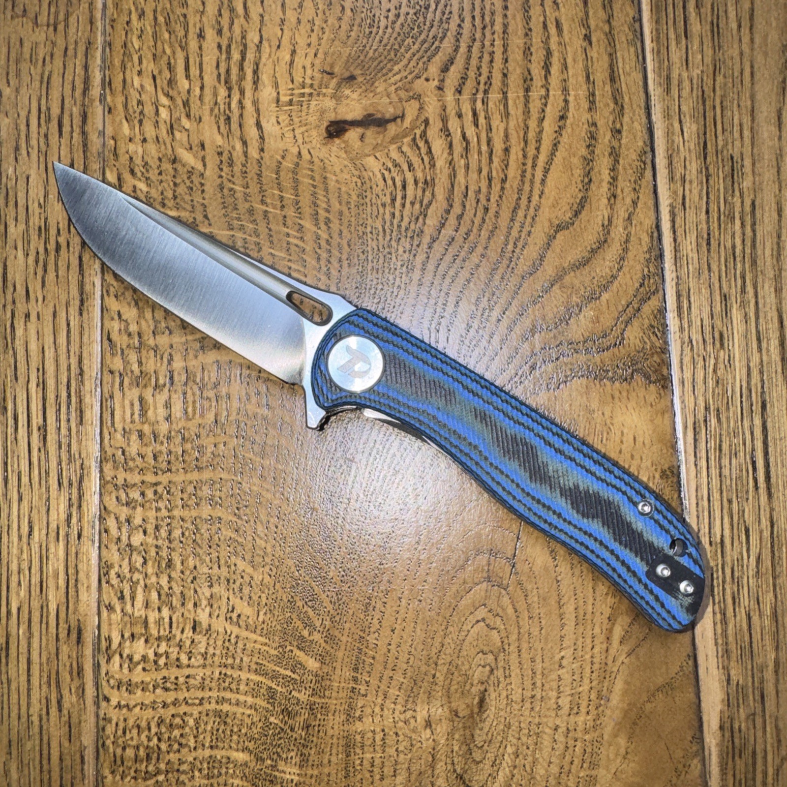 Dream tech D3898MBL Back Flip. Liner Lock. D2 Steel. Blue Multi Colored Micarta