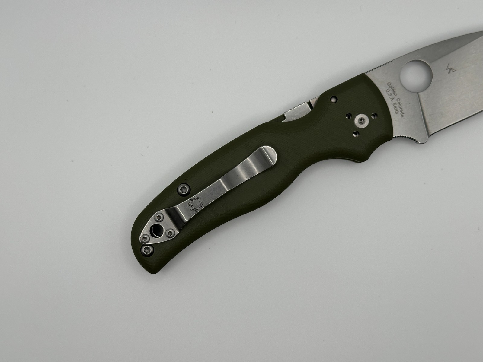 Spyderco Shaman M390 C229 Olive Green Folding Knives FACTORY SECOND NEW