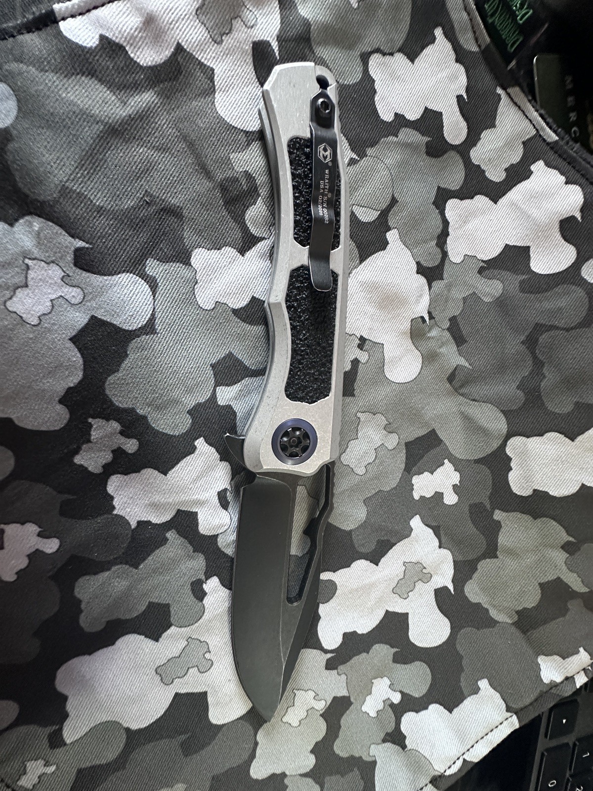 Heretic Knives Wraith V4 Manual Blizzardworn Clip Point Folding Knife Aluminum