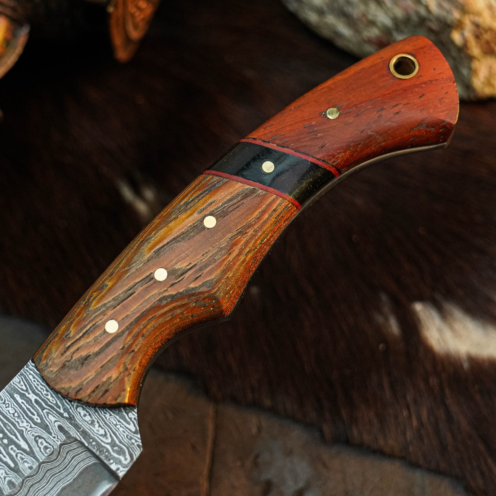 7.7″ Drop Point Skinner Knife Damascus Steel Hunting Full Tang Hybrid Handle