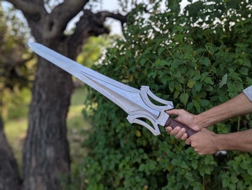 Masters Of The Universe He-Man Power Sword New Version 2026 Battle Ready Sword