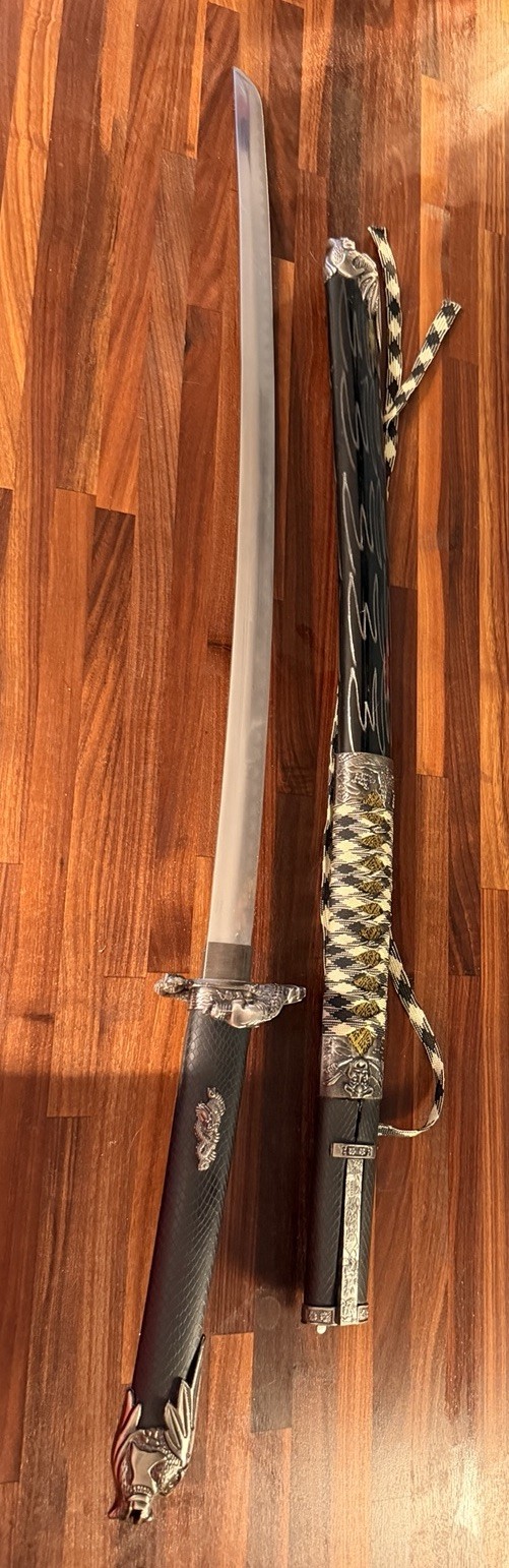 Japanese Style Samurai Katana 40” Stainless Steel Blade, Black Scabbard, Dragon