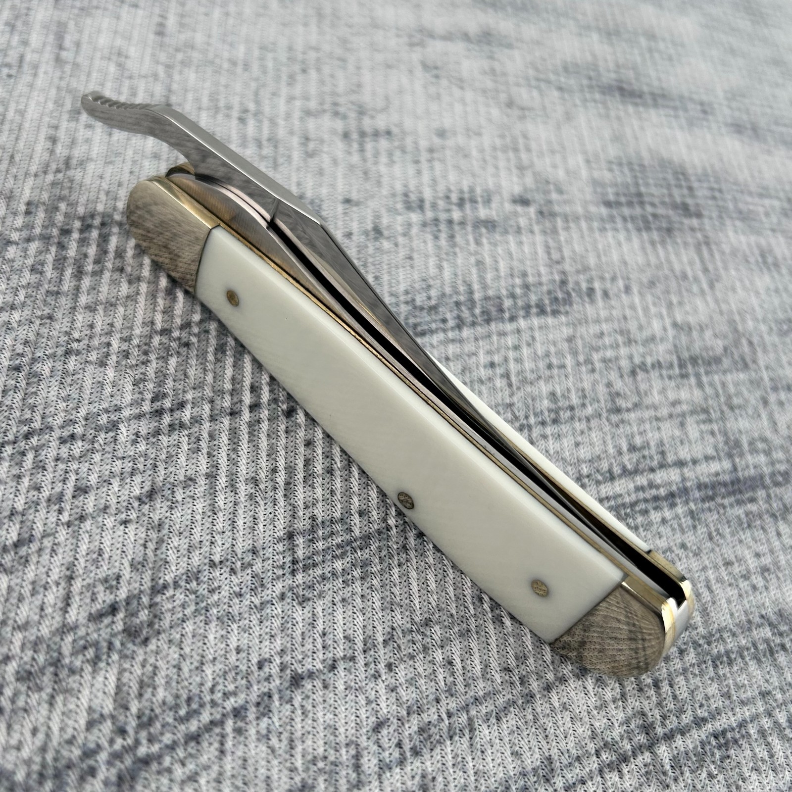 Case xx Knives Harley-Davidson Russlock 52249 White Pocket Knife Stainless