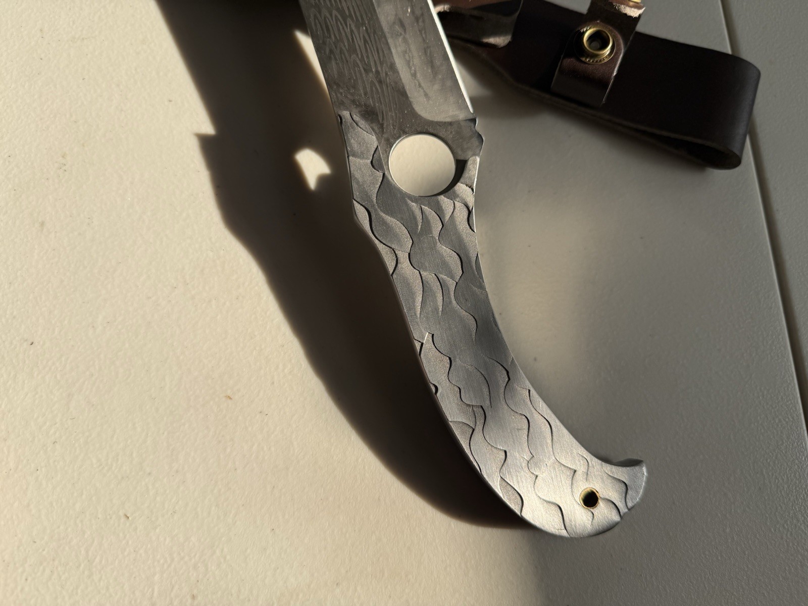 Handmade Damascus Steel Chef Knife with Forged Textured Handle & Leather Sheath