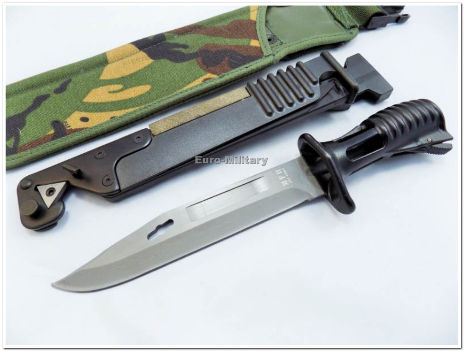 British Army SA80 L85 Knife w/ Plastic & DPM Camo Sheath – Repro