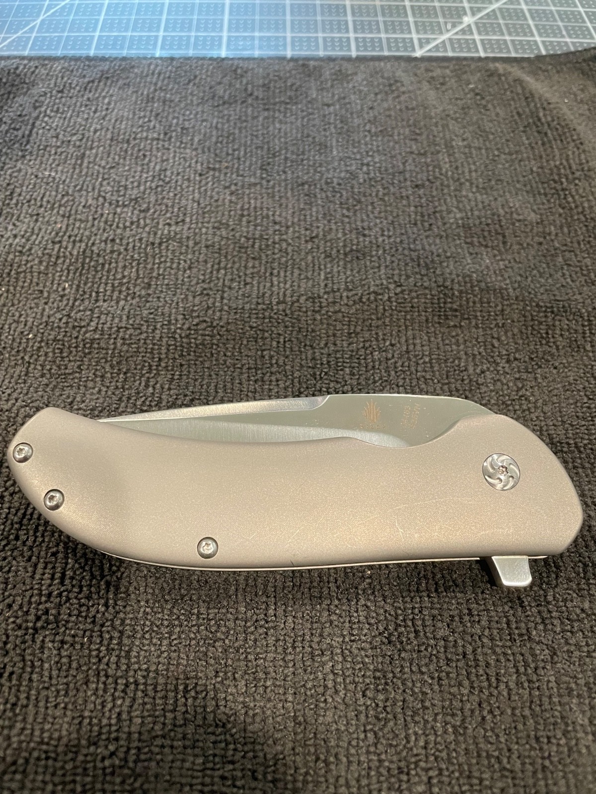 Kizer Eliminator 2- Titanium scales w/ CPM S35VN steel